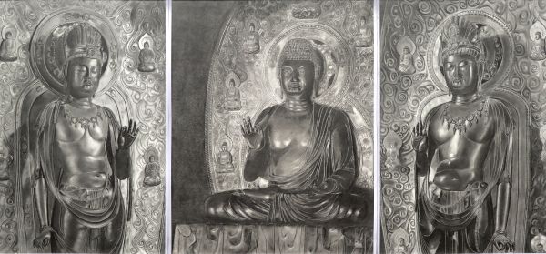 第74回 光陽展　東山　昌夫（ヒガシヤマアキオ）薬師三尊像 鉛　910×1939